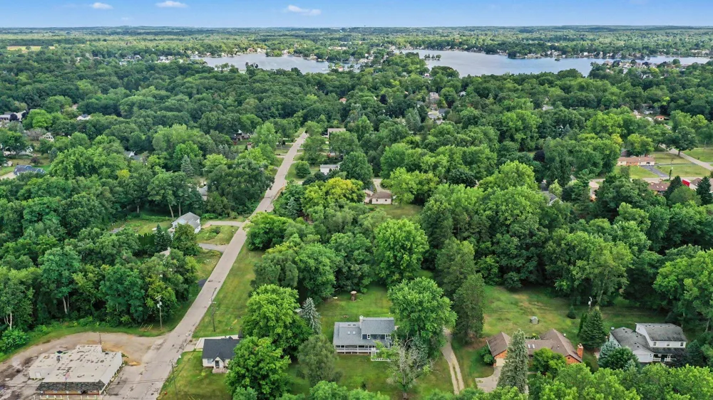 558 W Clarkston Orion Charter Township, MI 48362
