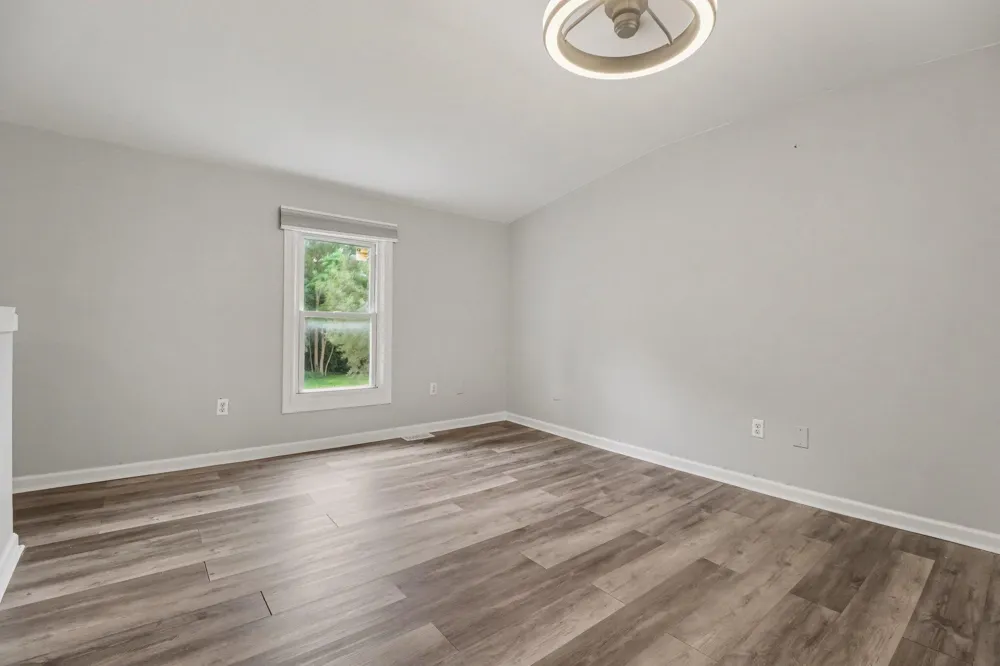 558 W Clarkston Orion Charter Township, MI 48362