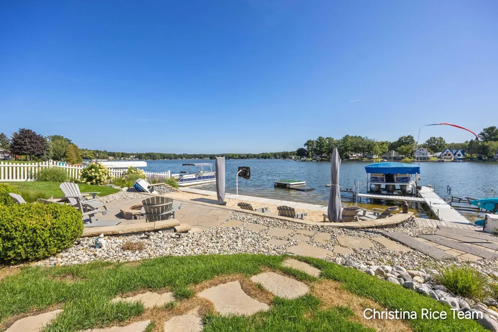 1644 Lakeview Drive Golden Township, MI 49436