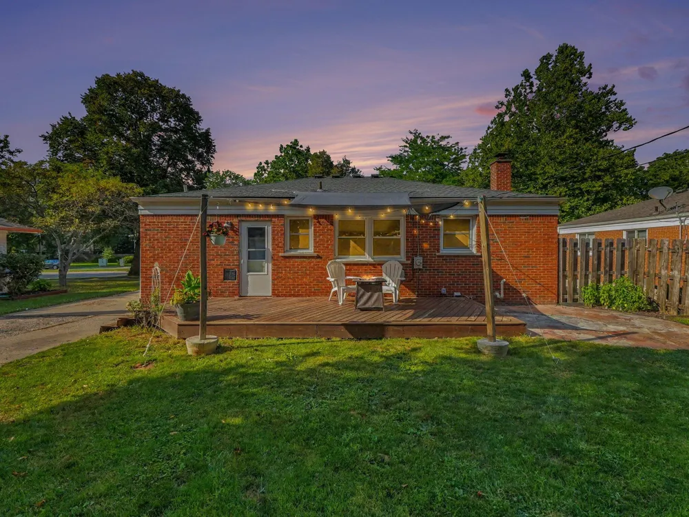 138 Pleasant Ridge Drive Saline City, MI 48176