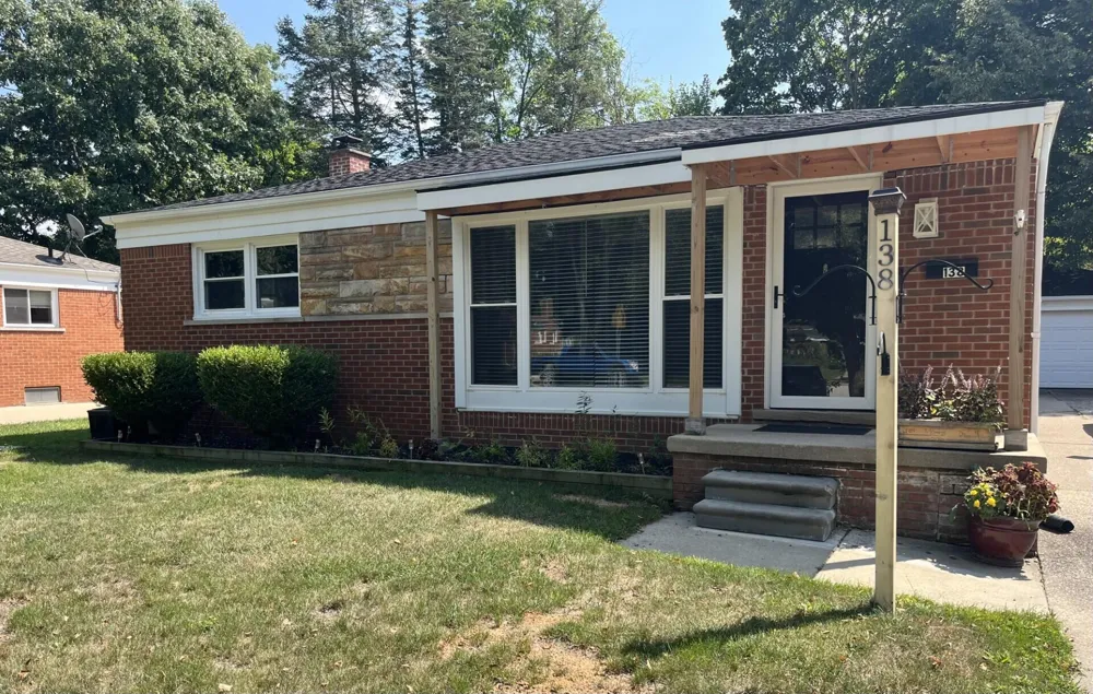 138 Pleasant Ridge Drive Saline City, MI 48176