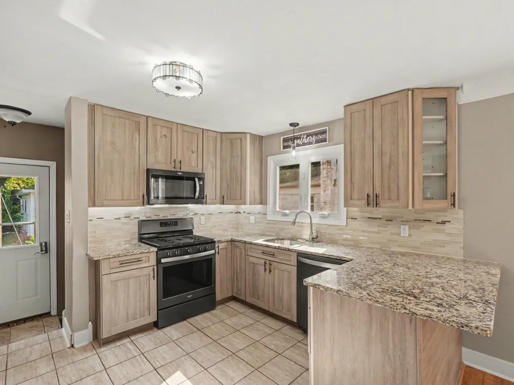 138 Pleasant Ridge Drive Saline City, MI 48176