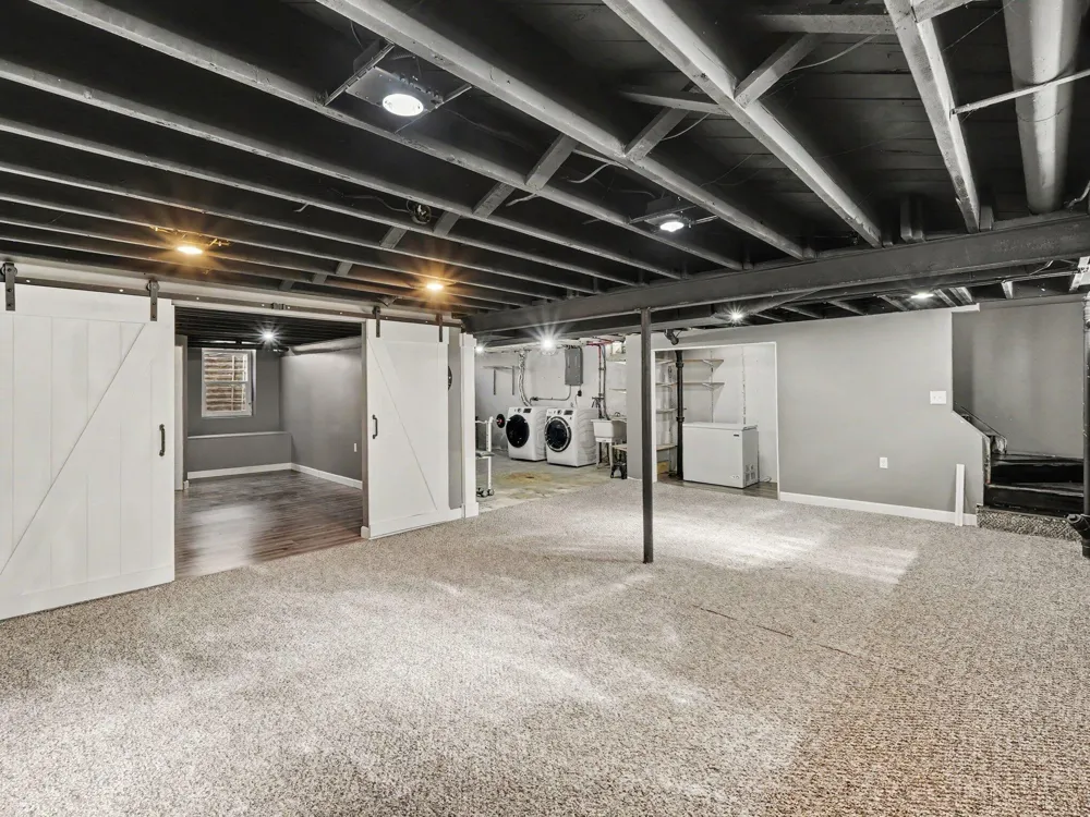 138 Pleasant Ridge Drive Saline City, MI 48176