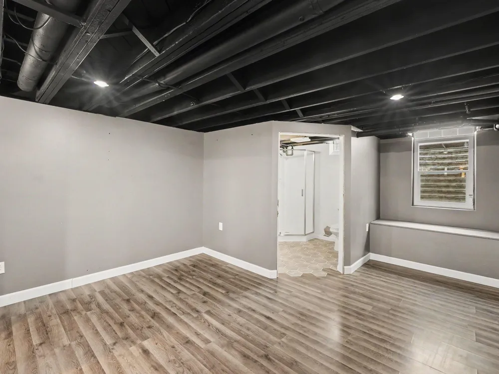 138 Pleasant Ridge Drive Saline City, MI 48176