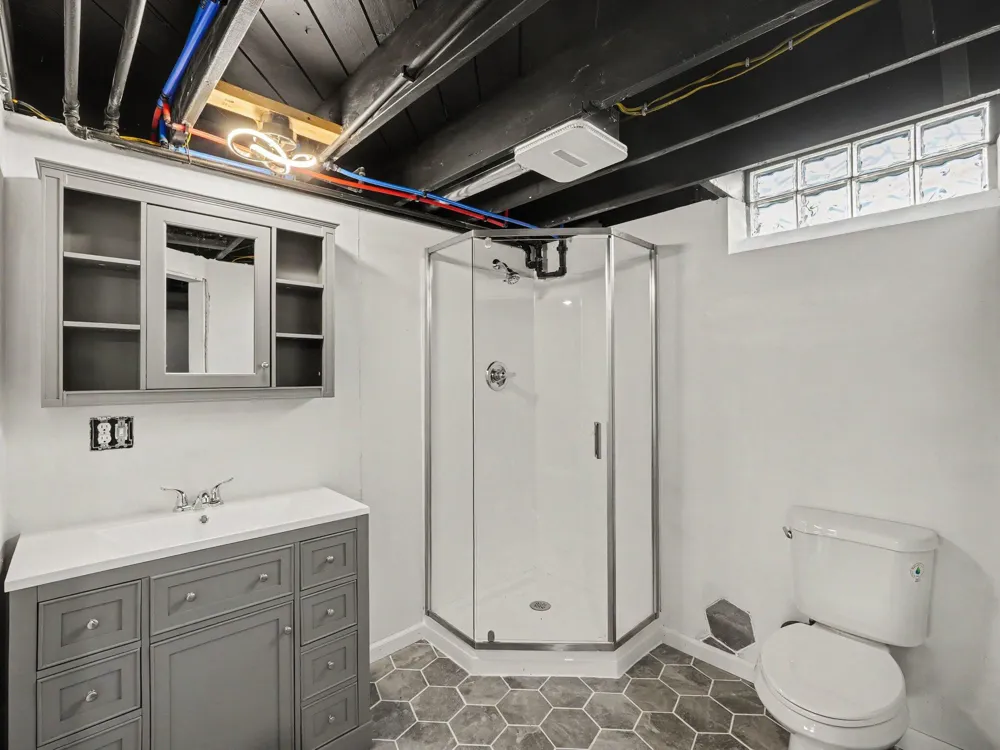 138 Pleasant Ridge Drive Saline City, MI 48176