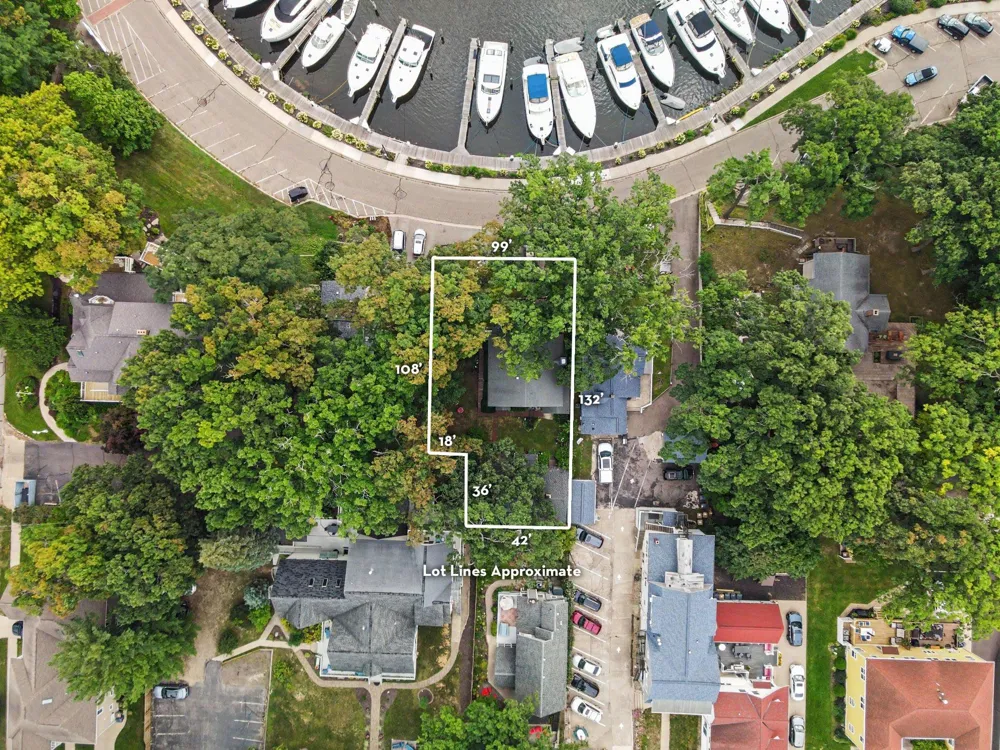 77 Park Avenue South Haven City, MI 49090