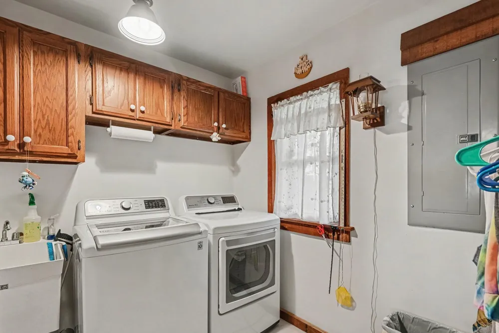 77 Park Avenue South Haven City, MI 49090