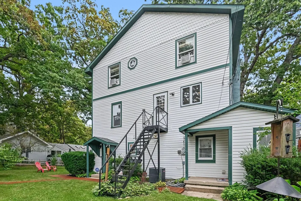 77 Park Avenue South Haven City, MI 49090