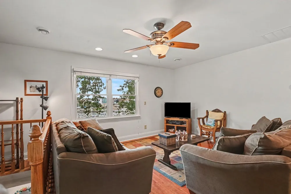 77 Park Avenue South Haven City, MI 49090