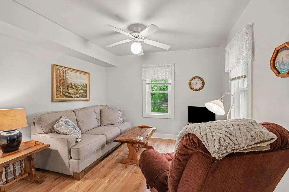 77 Park Avenue South Haven City, MI 49090