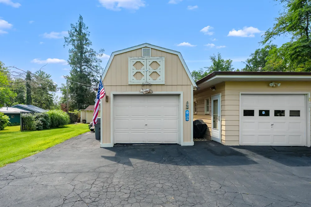 57109 Red Arrow Highway Lawrence Township, MI 49064