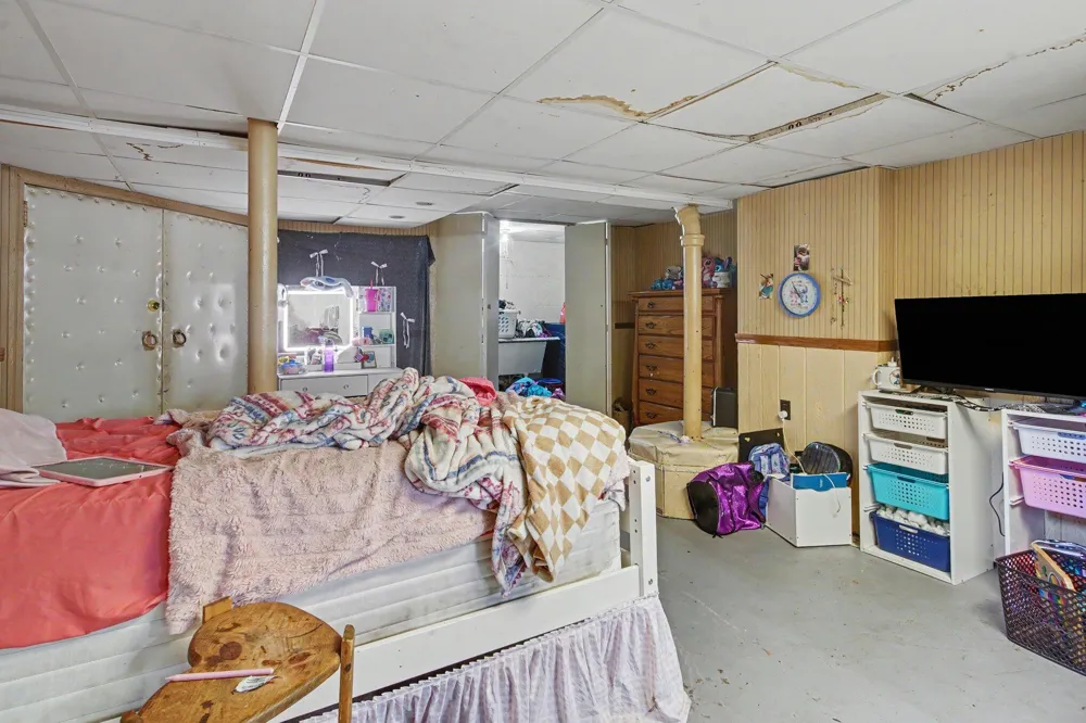 513 E Cass Street Cadillac City, MI 49601