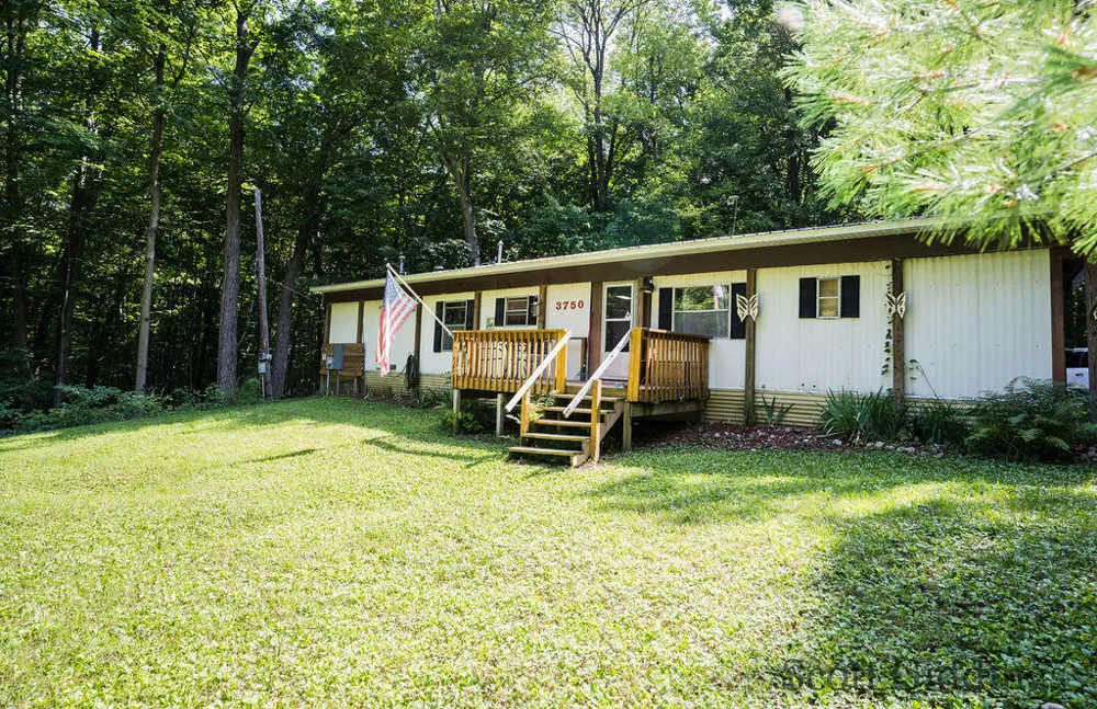 3750 Hillman Road Douglass Township, MI 48850