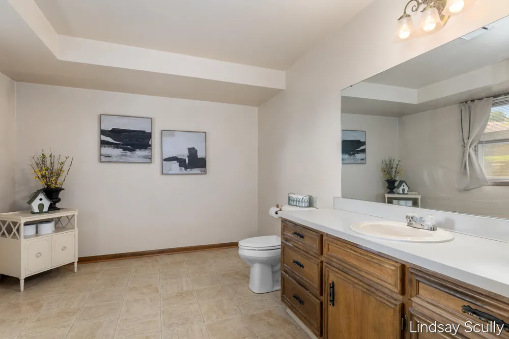 1871 E Elizabeth Lane Georgetown Charter Township, MI 49428