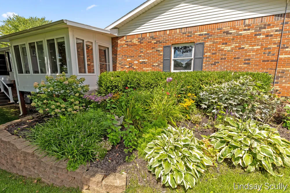 1871 E Elizabeth Lane Georgetown Charter Township, MI 49428