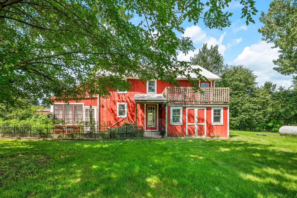 8467 S Scottdale Road Oronoko Charter Township, MI 49103