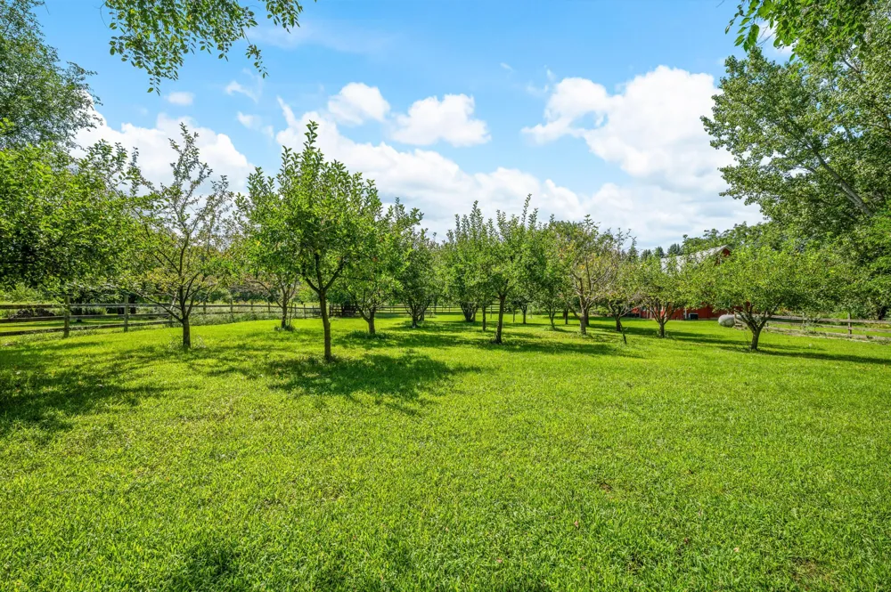 8467 S Scottdale Road Oronoko Charter Township, MI 49103