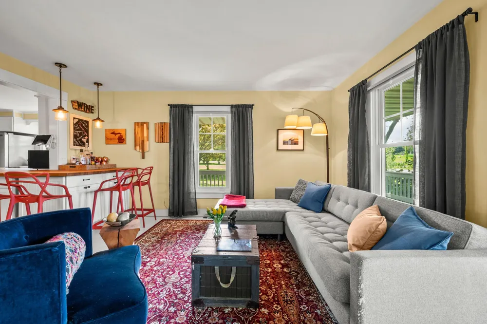 8467 S Scottdale Road Oronoko Charter Township, MI 49103
