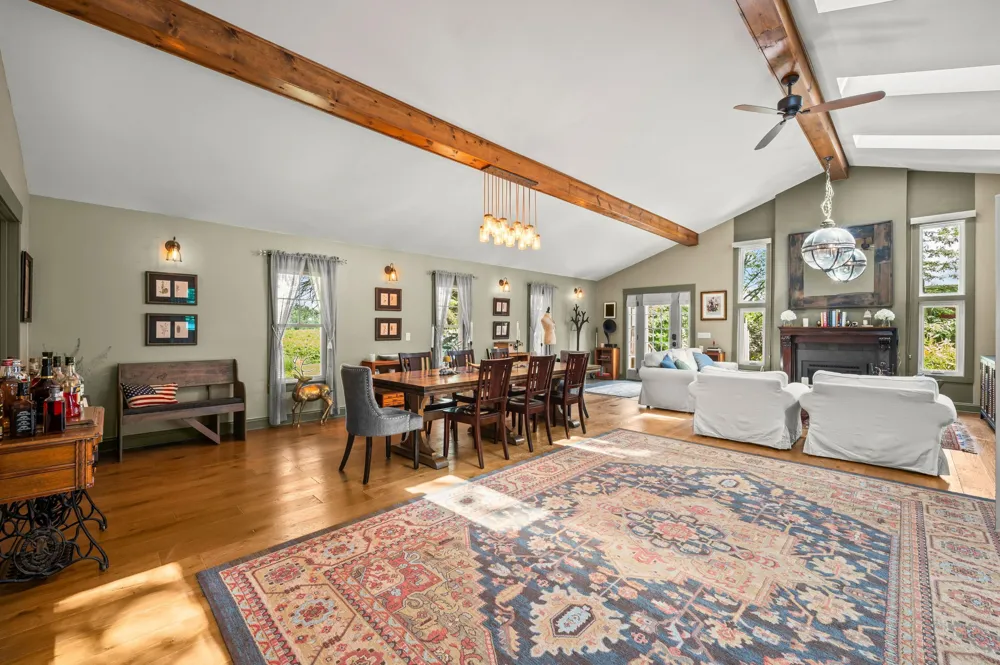 8467 S Scottdale Road Oronoko Charter Township, MI 49103
