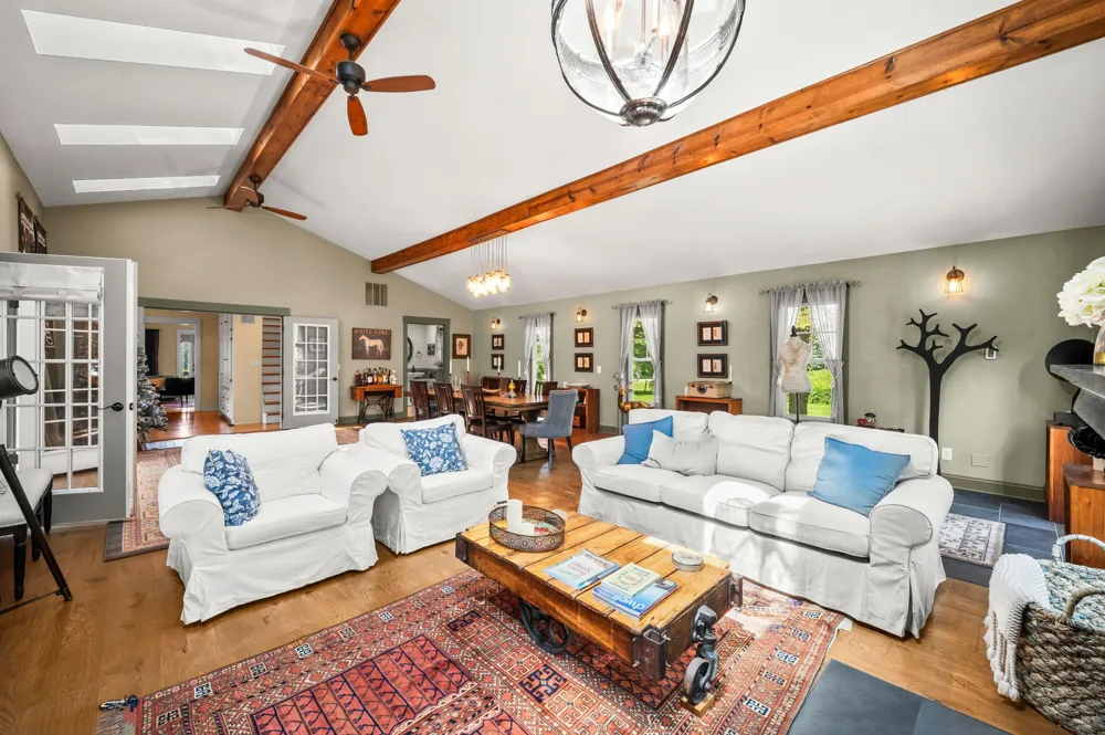 8467 S Scottdale Road Oronoko Charter Township, MI 49103