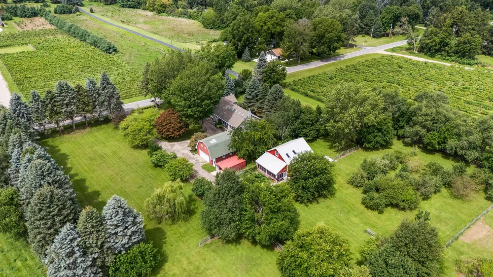 8467 S Scottdale Road Oronoko Charter Township, MI 49103