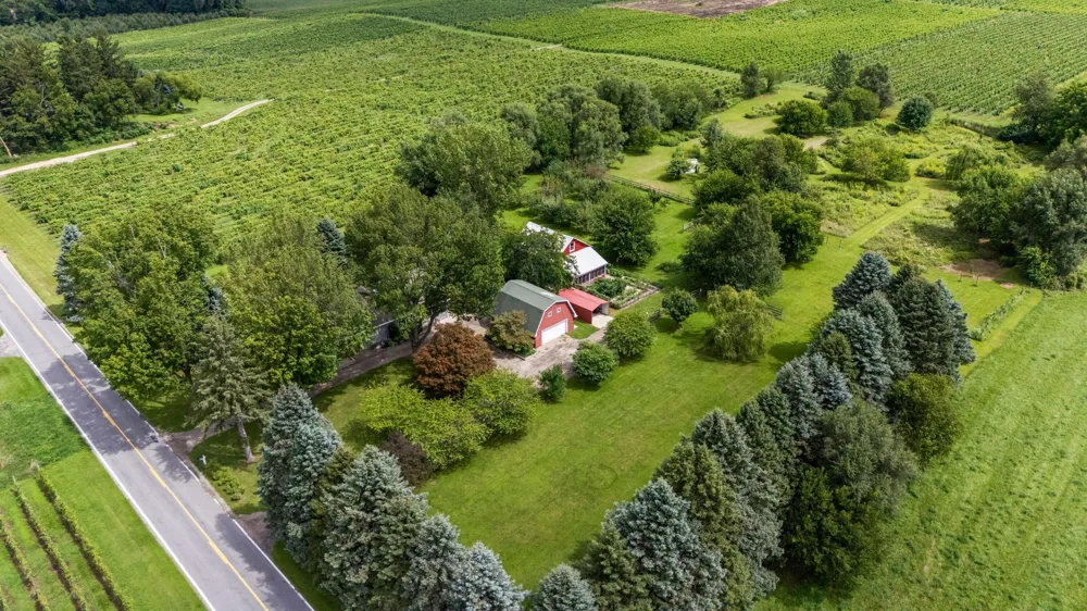 8467 S Scottdale Road Oronoko Charter Township, MI 49103