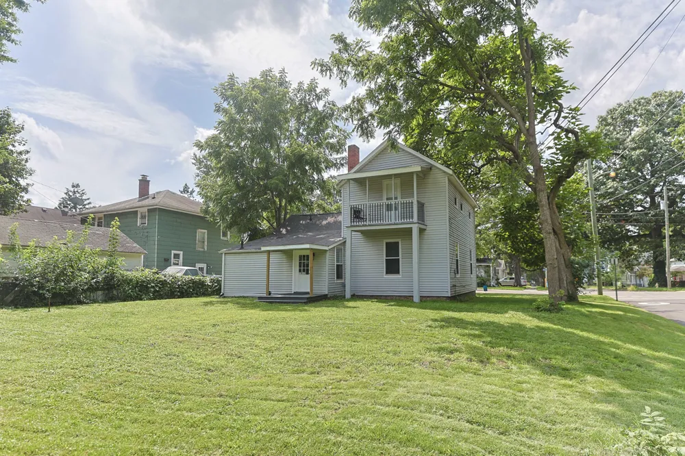 403 S 9th Street Niles City, MI 49120