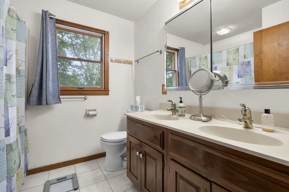 7534 Farmington Avenue Texas Charter Township, MI 49009