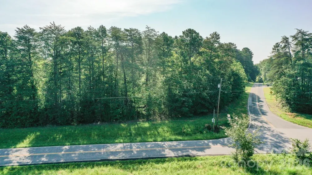 3588 Dockside Lane Sherrills Ford, NC 28673