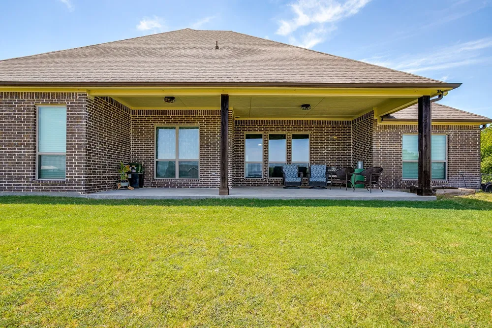 8341 County Road 201a Grandview, TX 76050