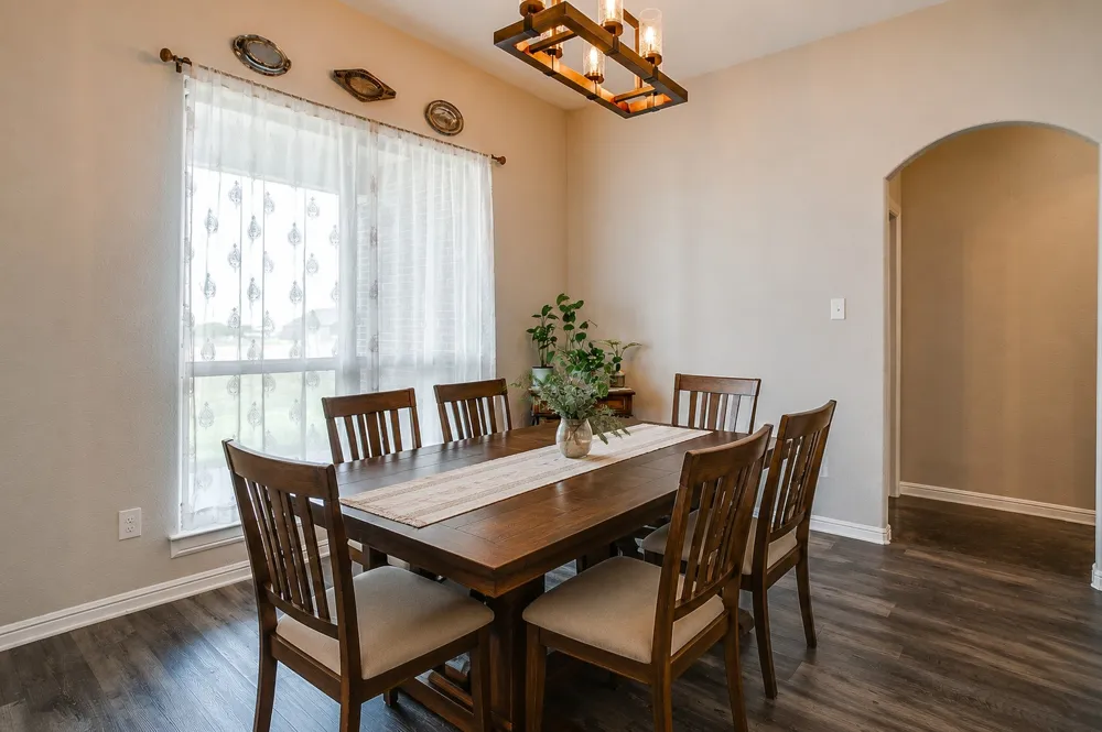 8341 County Road 201a Grandview, TX 76050