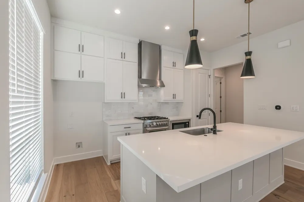 682 W Main Street Arlington, TX 76013