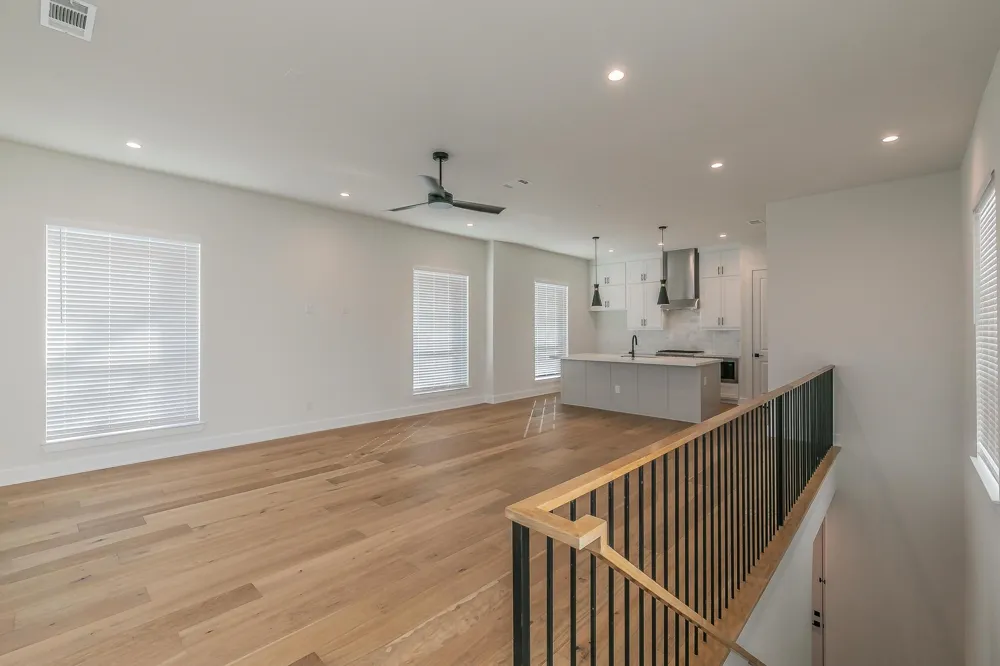 682 W Main Street Arlington, TX 76013