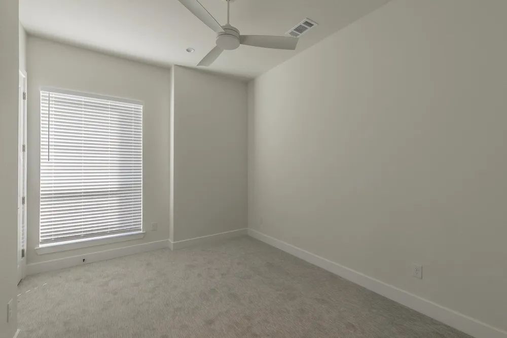 682 W Main Street Arlington, TX 76013