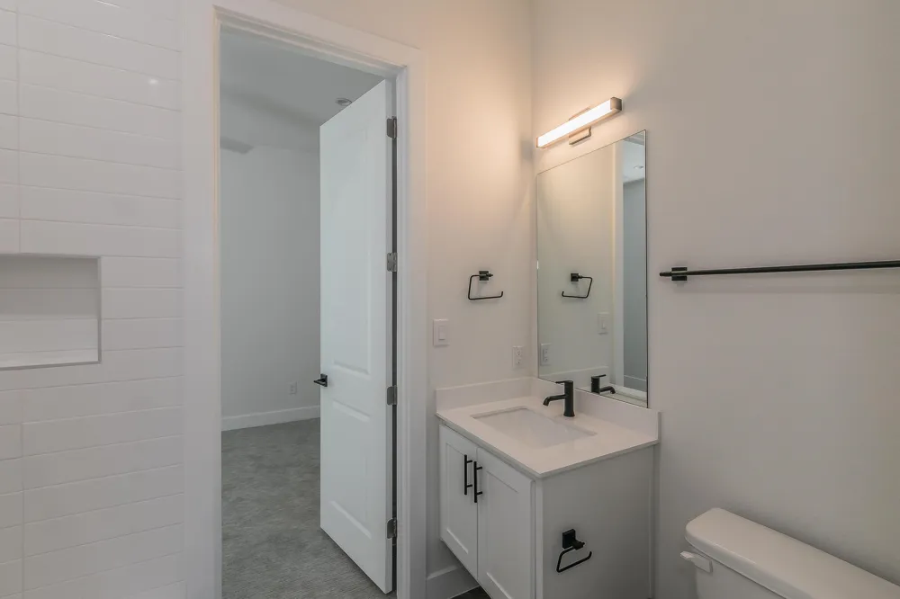 682 W Main Street Arlington, TX 76013