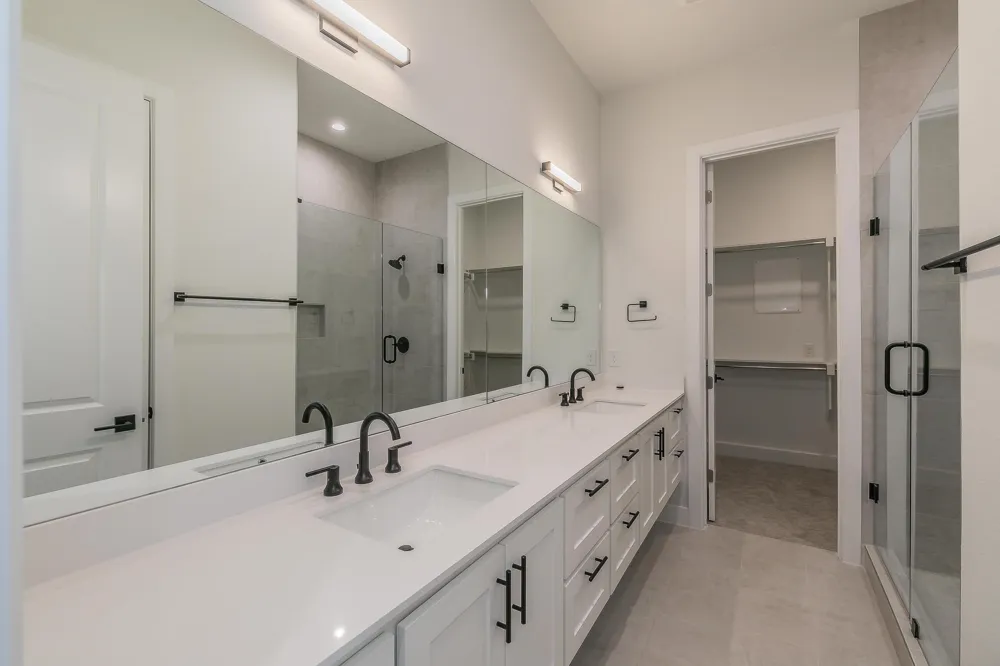 682 W Main Street Arlington, TX 76013