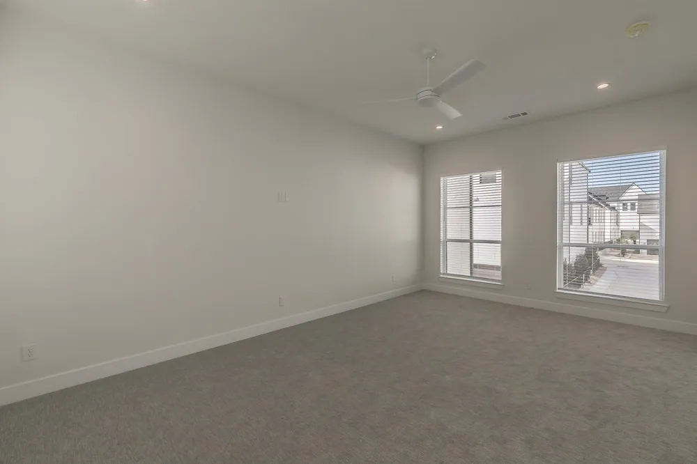 682 W Main Street Arlington, TX 76013