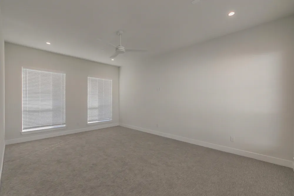 682 W Main Street Arlington, TX 76013