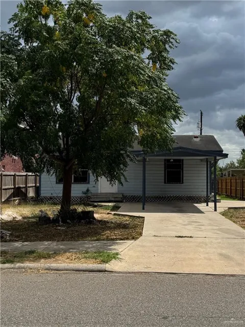 408 W Chavez Street