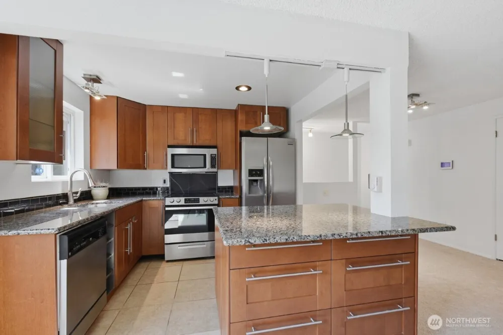 7909 218th Street SW #4 Edmonds, WA 98026