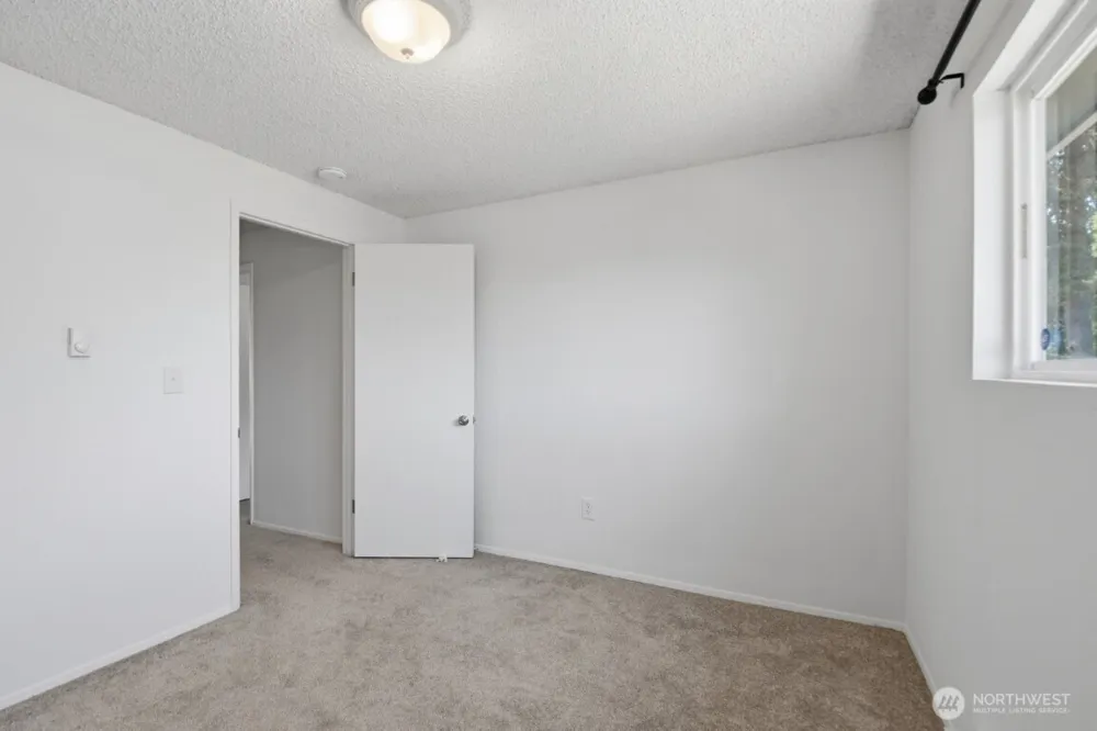 7909 218th Street SW #4 Edmonds, WA 98026
