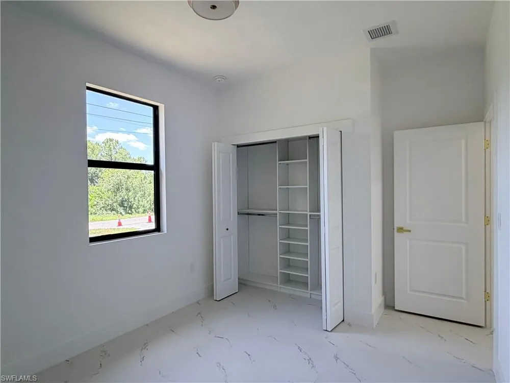 3812 11th Street SW Lehigh Acres, FL 33976