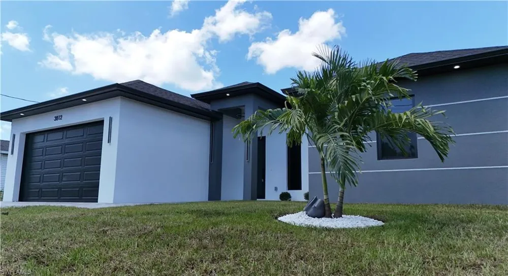 3812 11th Street SW Lehigh Acres, FL 33976