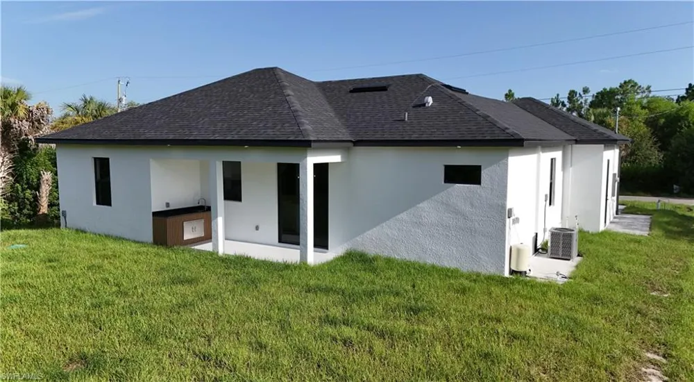 3812 11th Street SW Lehigh Acres, FL 33976