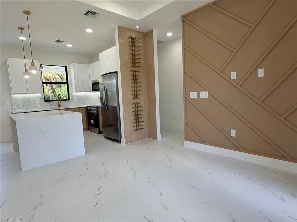 3812 11th Street SW Lehigh Acres, FL 33976