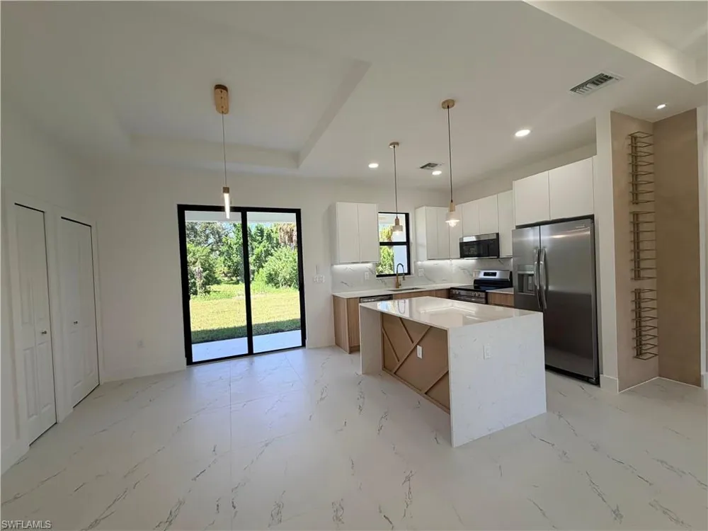 3812 11th Street SW Lehigh Acres, FL 33976