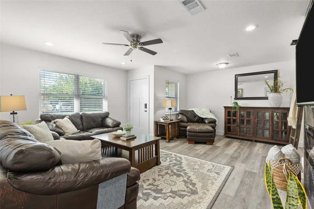 13640 Janwood Lane Farmers Branch, TX 75234