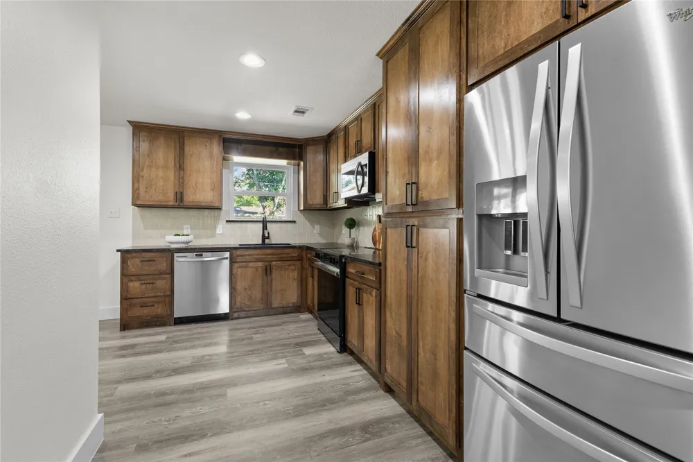 13640 Janwood Lane Farmers Branch, TX 75234