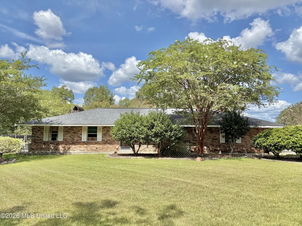 1041 Lower Centreville Road Centreville, MS 39631