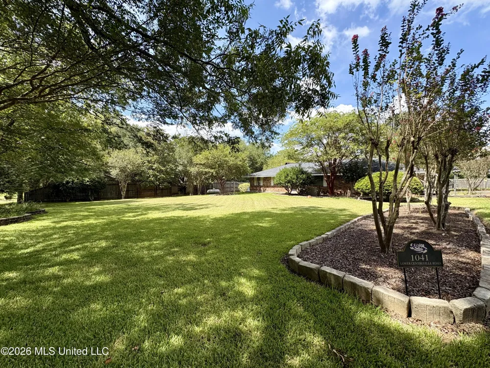 1041 Lower Centreville Road Centreville, MS 39631